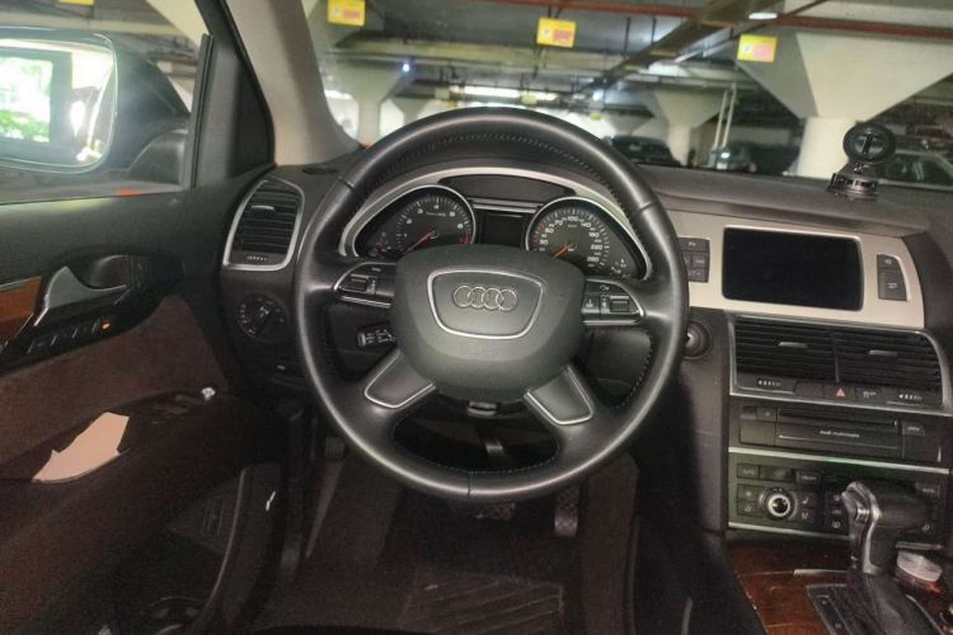Used Audi Q7 2015 35 TFSI Ambition Edition Steering Wheel
