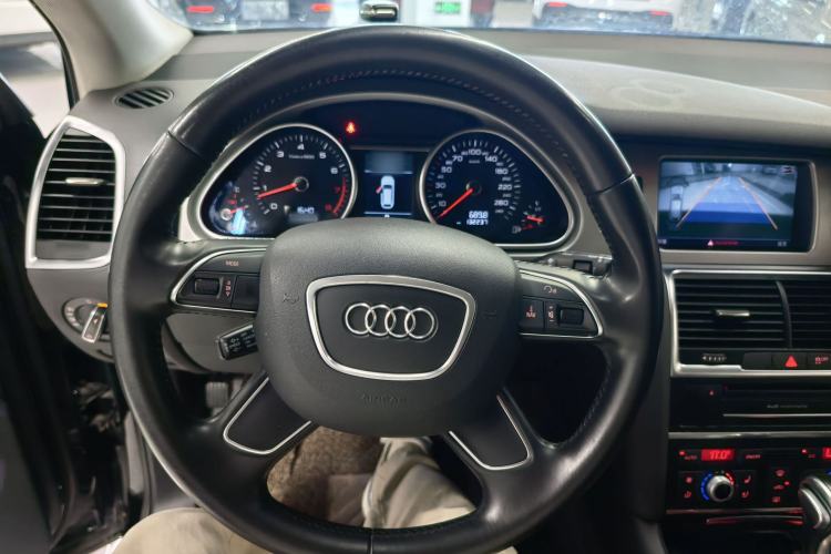 Used Audi Q7 2015 35 TFSI Ambition Edition Steering Wheel