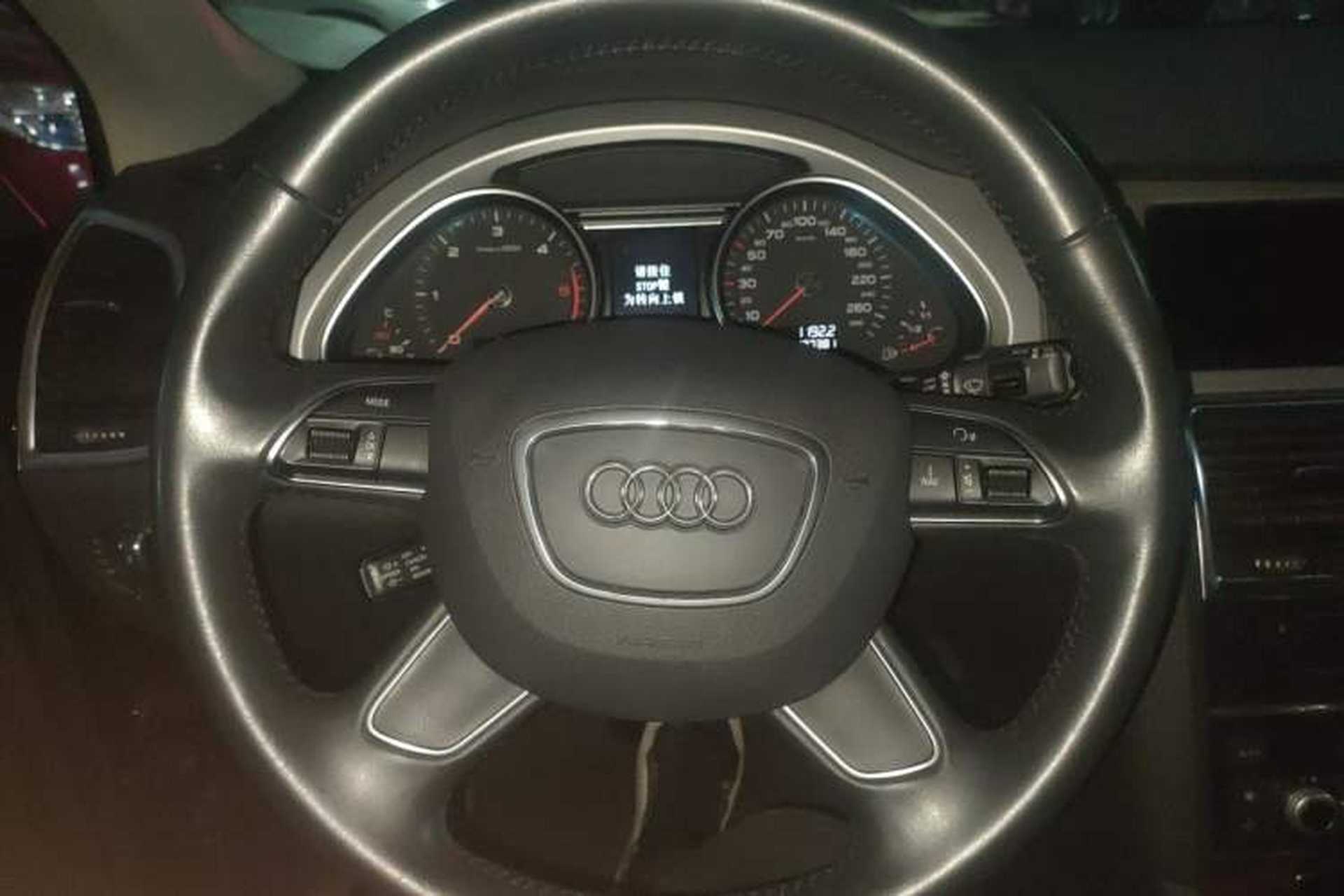 Used Audi Q7 2015 35 TDI Excellence Edition Steering Wheel