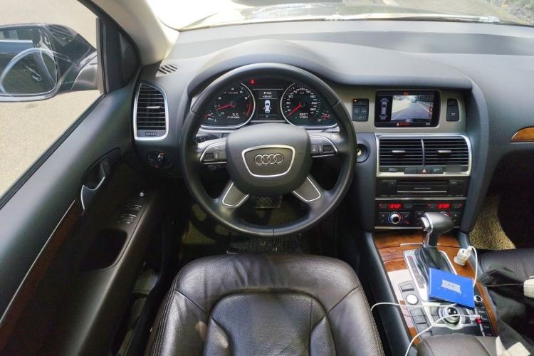 Used Audi Q7 2015 35 TFSI Ambition Edition Steering Wheel