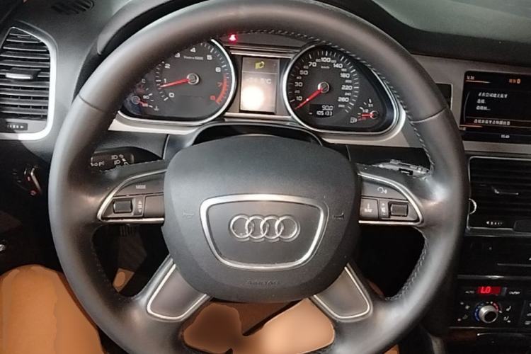 Used Audi Q7 2015 35 TFSI Sport Edition Steering Wheel