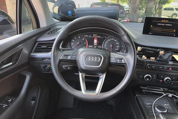 Used Audi Q7  Steering Wheel
