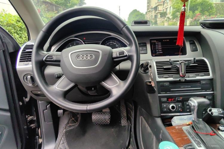 Used Audi Q7 2015 35 TFSI Sport Edition Steering Wheel