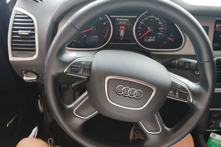 Used Audi Q7 2015 40 TFSI Collector's Edition Steering Wheel