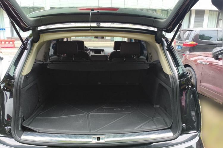 Used Audi Q7 2015 40 TFSI Collector's Edition Trunk