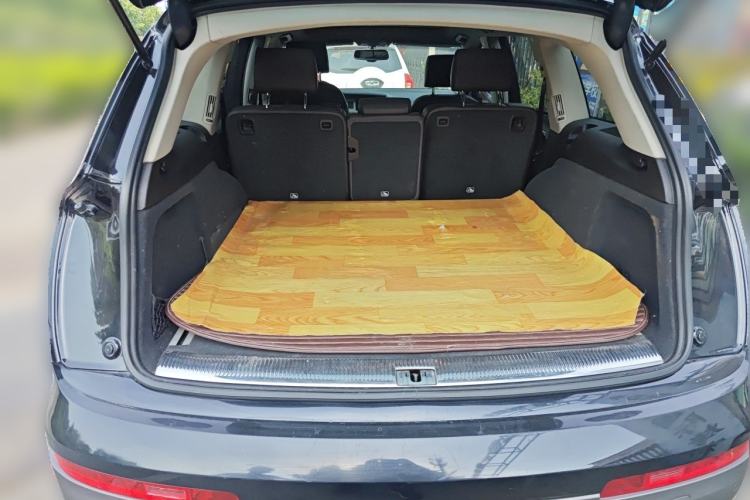 Used Audi Q7 2015 40 TFSI Collector's Edition Trunk