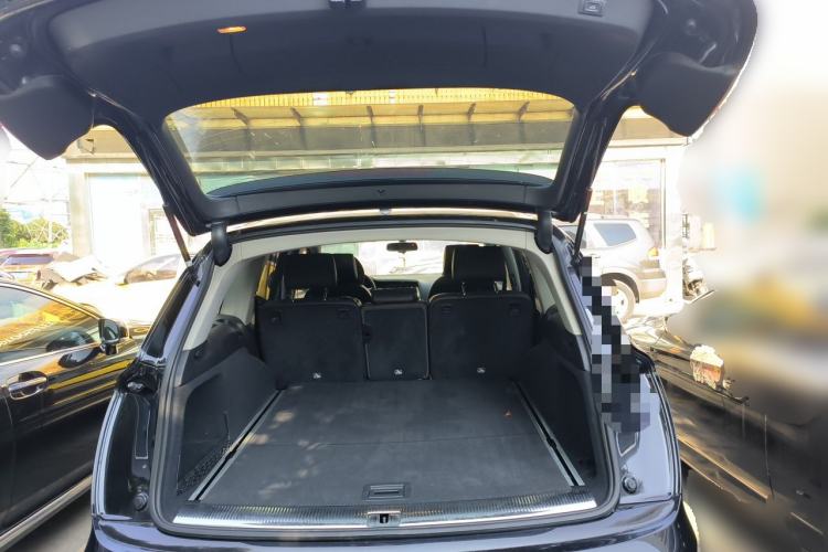 Used Audi Q7 2015 35 TFSI Ambition Edition Trunk