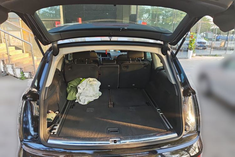 Used Audi Q7 2015 35 TFSI Ambition Edition Trunk