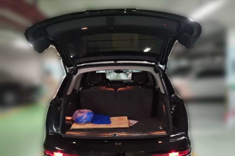 Used Audi Q7 2015 35 TFSI Ambition Edition Trunk