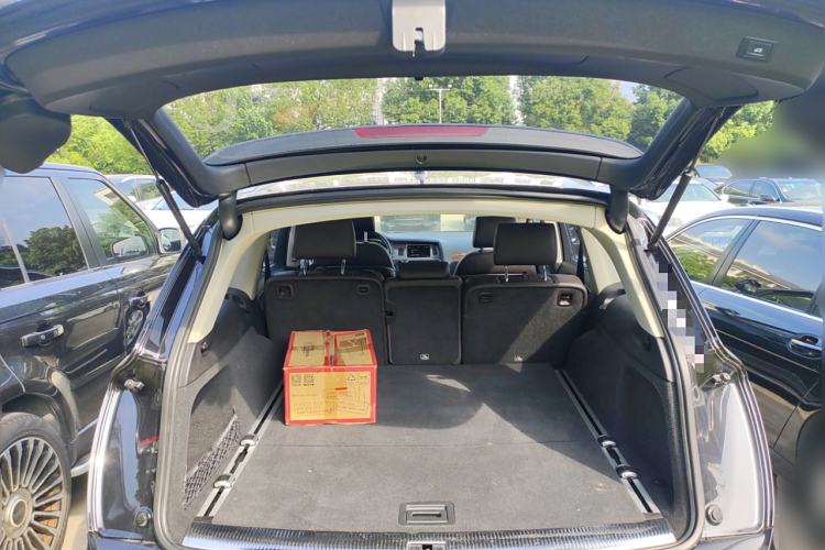 Used Audi Q7 2015 35 TFSI Ambition Edition Trunk
