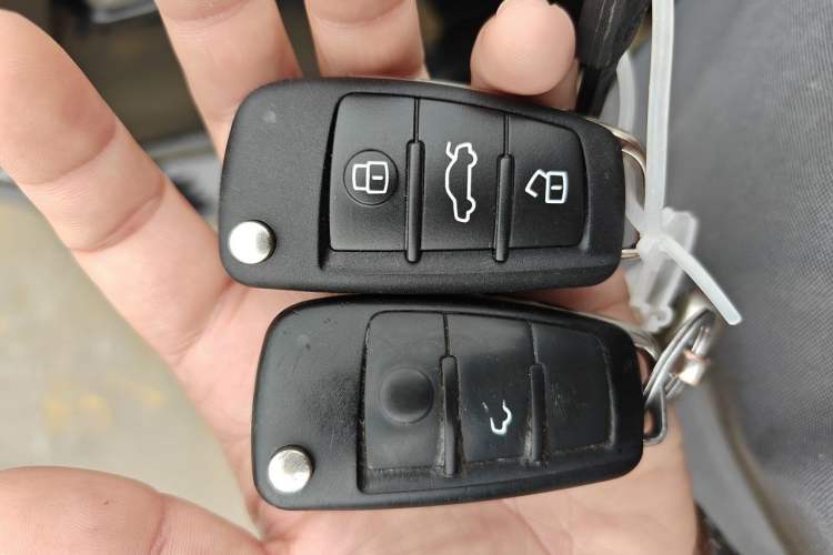 Used Audi Q7 2015 35 TFSI Sport Edition Vehicle Key