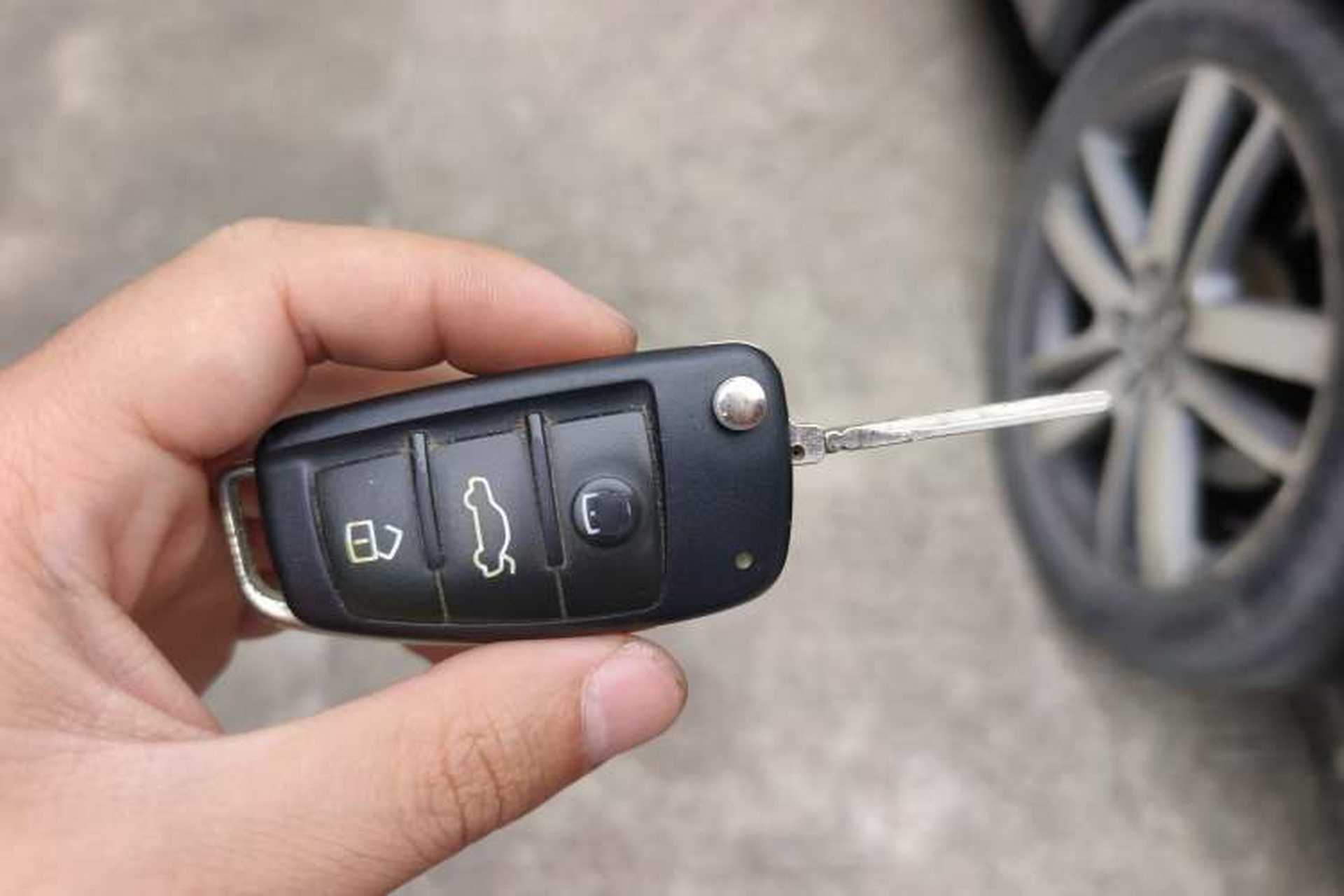 Used Audi Q7 2015 40 TFSI Collector's Edition Vehicle Key