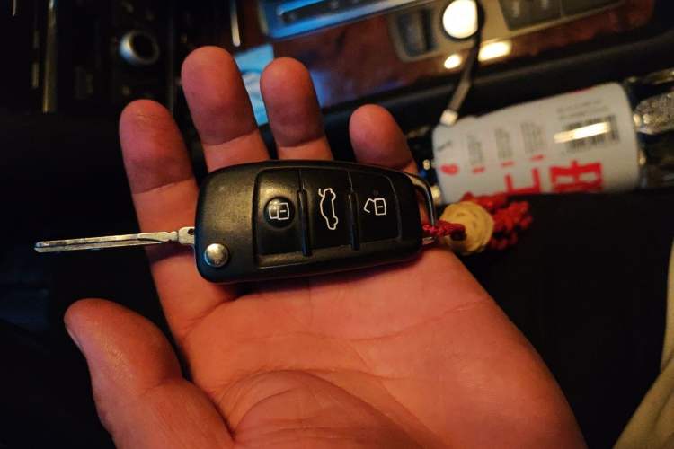 Used Audi Q7 2015 35 TFSI Ambition Edition Vehicle Key