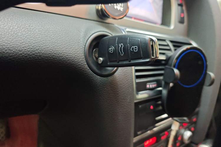 Used Audi Q7 2015 35 TFSI Ambition Edition Vehicle Key