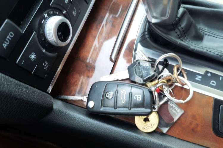Used Audi Q7 2015 35 TFSI Sport Edition Vehicle Key