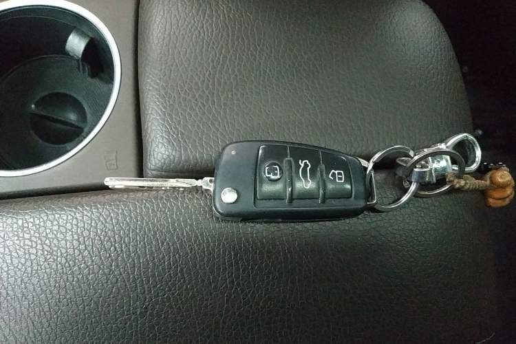 Used Audi Q7 2015 40 TFSI Collector's Edition Vehicle Key