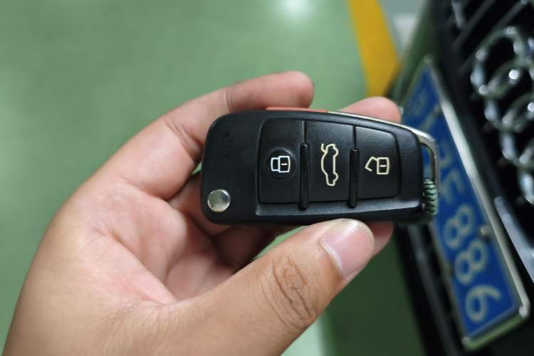 Used Audi Q7 2015 35 TFSI Ambition Edition Vehicle Key