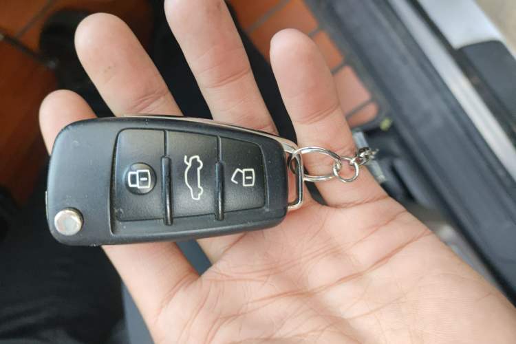Used Audi Q7 2015 35 TFSI Ambition Edition Vehicle Key