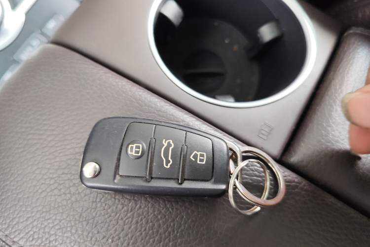 Used Audi Q7 2015 35 TFSI Sport Edition Vehicle Key