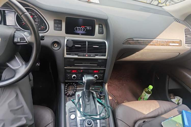 Used Audi Q7 2015 40 TFSI Collector's Edition Audio And AC Panel