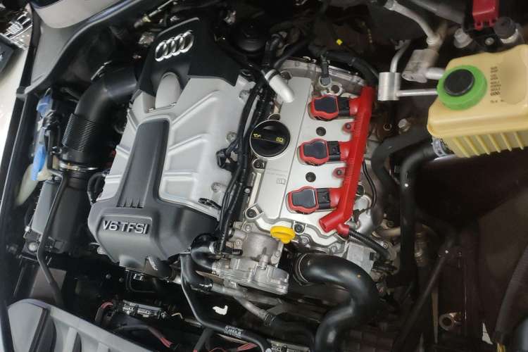 Used Audi Q7 2015 35 TFSI Ambition Edition Engine Bay