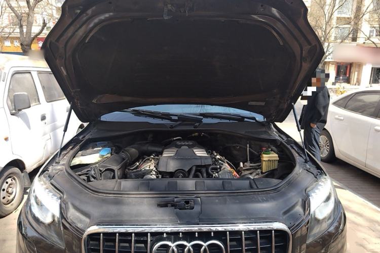 Used Audi Q7 2015 35 TFSI Ambition Edition Engine Bay