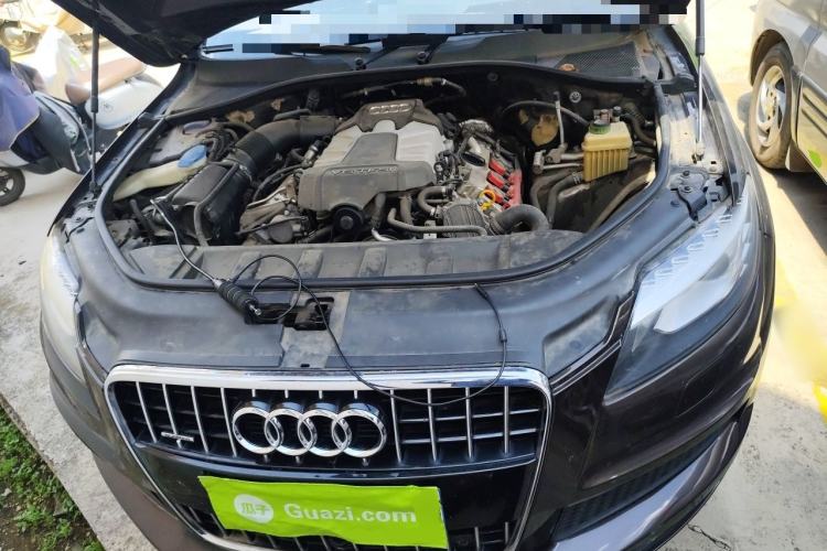 Used Audi Q7 2015 35 TFSI Sport Edition Engine Bay