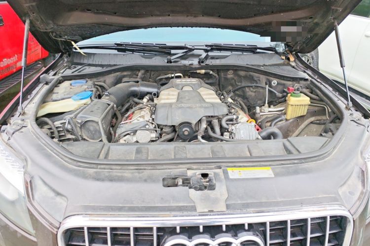 Used Audi Q7 2015 40 TFSI Collector's Edition Engine Bay