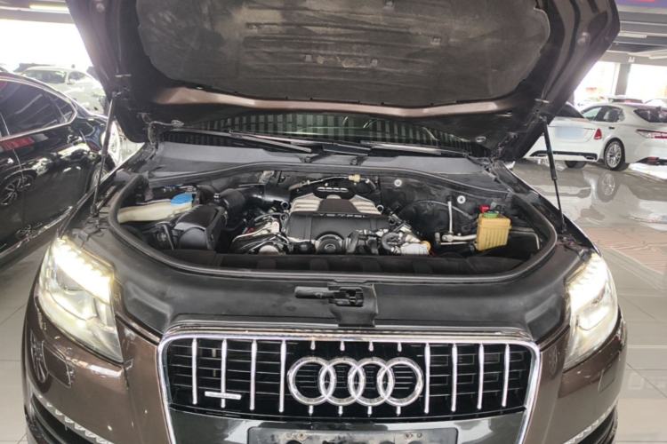 Used Audi Q7 2015 35 TFSI Ambition Edition Engine Bay