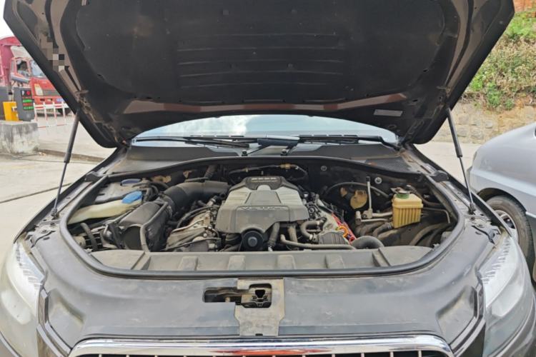 Used Audi Q7 2015 35 TFSI Sport Edition Engine Bay
