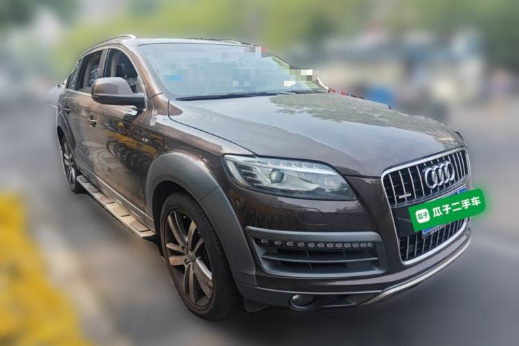 Used Audi Q7 2015 40 TFSI Collector's Edition Front Right 45 Deg