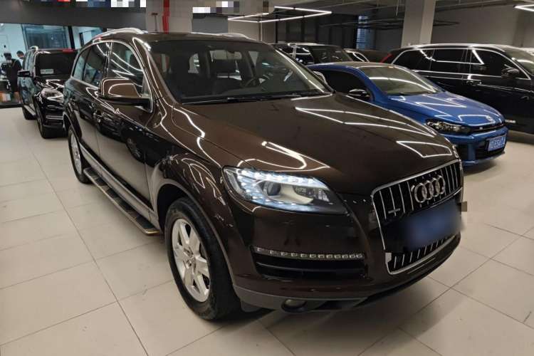 Used Audi Q7 2015 35 TFSI Ambition Edition Front Right 45 Deg