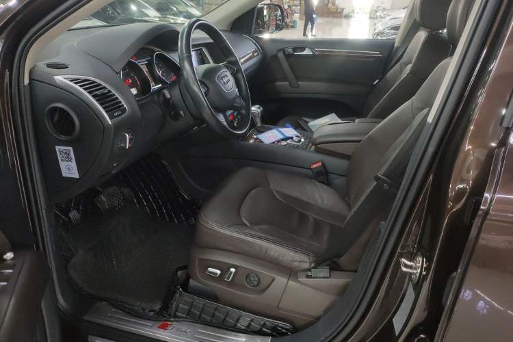 Used Audi Q7 2015 35 TFSI Ambition Edition Left Front Seat