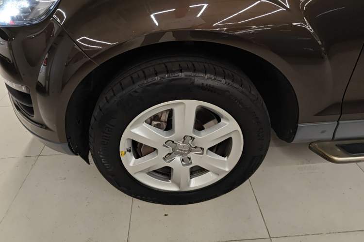 Used Audi Q7 2015 35 TFSI Ambition Edition Left Front Wheel Hub