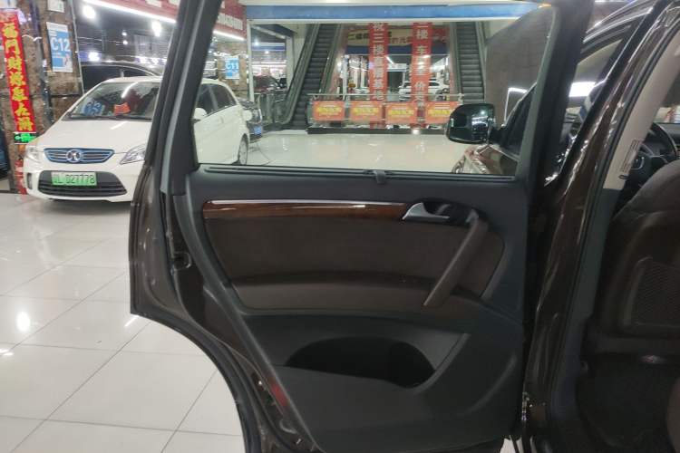 Used Audi Q7 2015 35 TFSI Ambition Edition Left Rear Door Interior