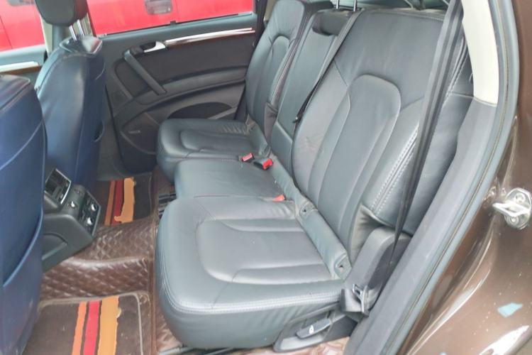 Used Audi Q7 2015 40 TFSI Collector's Edition Left Rear Seat