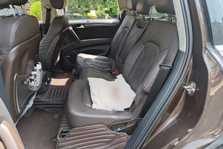 Used Audi Q7 2015 40 TFSI Collector's Edition Left Rear Seat
