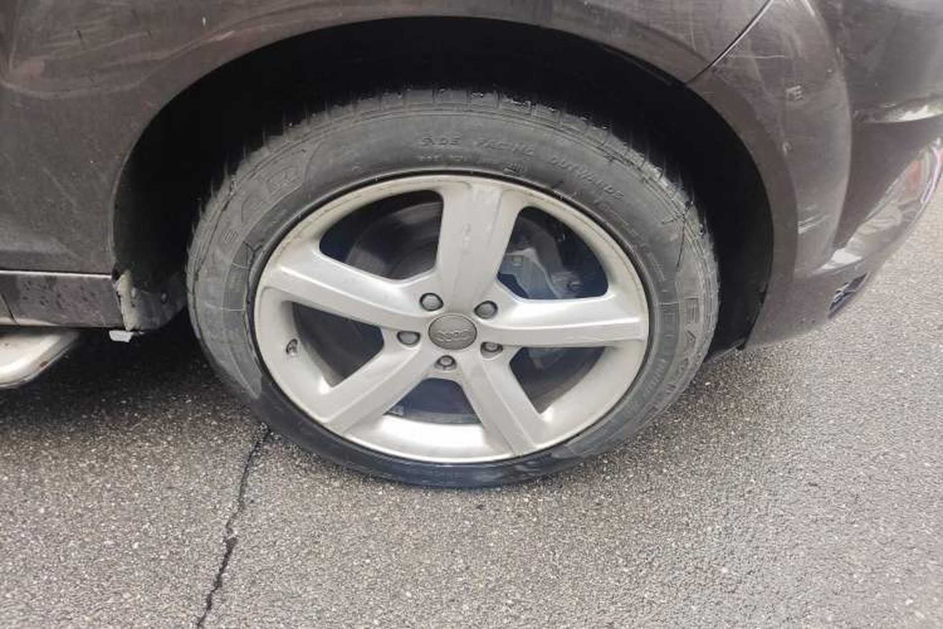 Used Audi Q7 2015 35 TFSI Sport Edition Right Front Wheel Hub