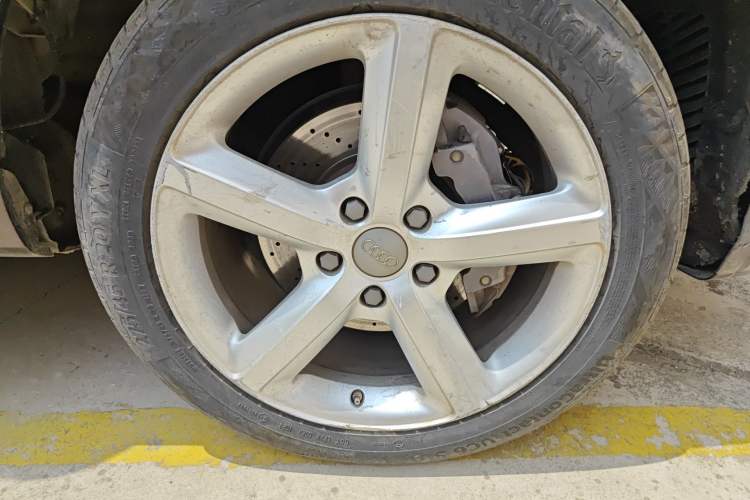 Used Audi Q7 2015 35 TFSI Sport Edition Right Front Wheel Hub