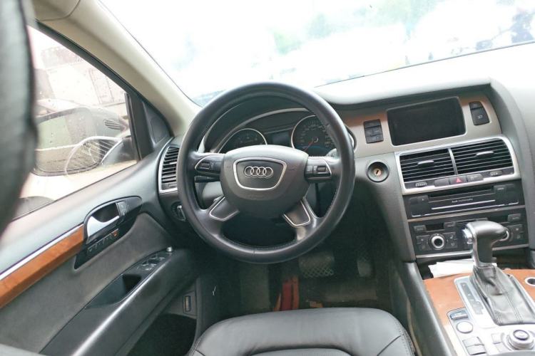 Used Audi Q7 2015 40 TFSI Collector's Edition Steering Wheel