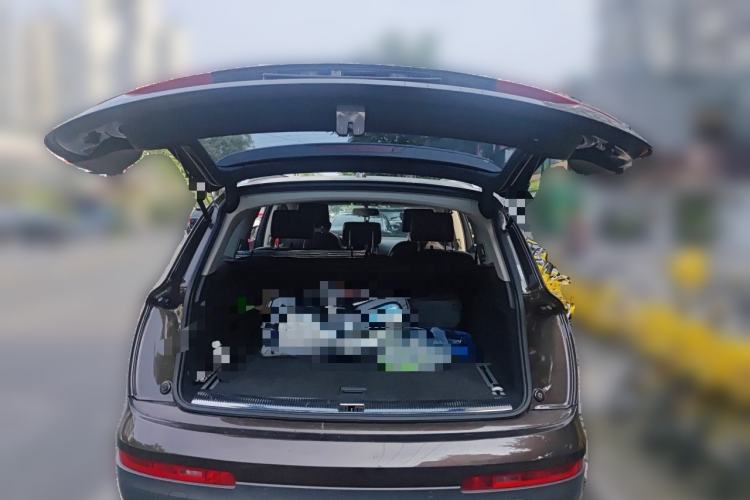 Used Audi Q7 2015 40 TFSI Collector's Edition Trunk