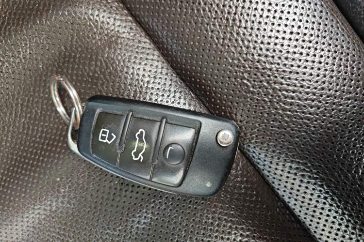 Used Audi Q7 2015 35 TFSI Sport Edition Vehicle Key