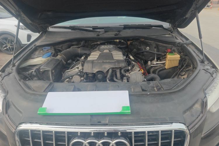 Used Audi Q7 2015 40 TFSI Collector's Edition Engine Bay