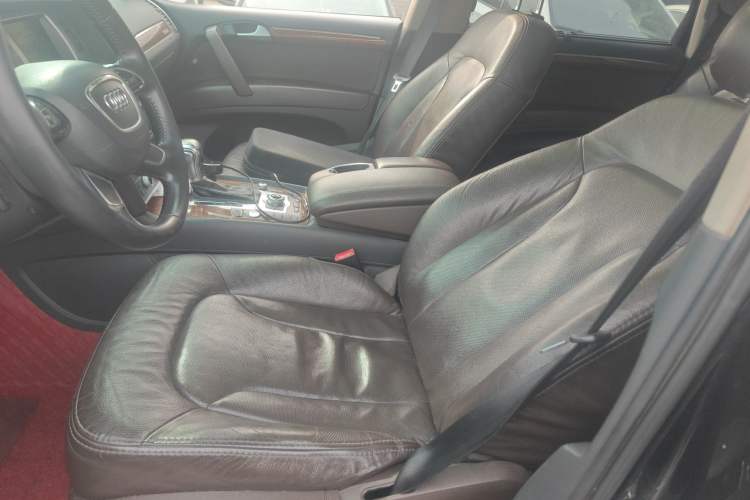 Used Audi Q7 2015 40 TFSI Collector's Edition Left Front Seat