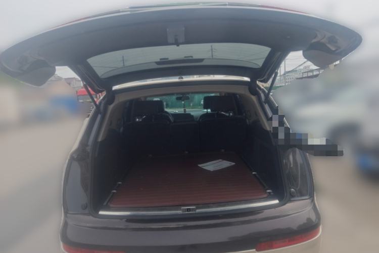 Used Audi Q7 2015 40 TFSI Collector's Edition Trunk