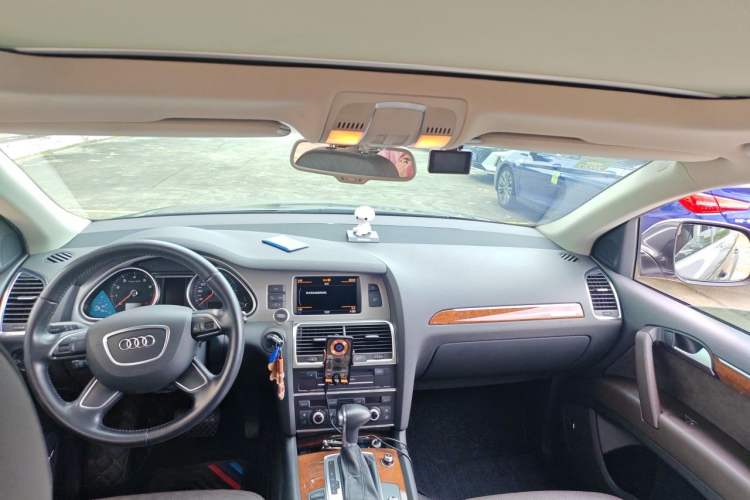 Used Audi Q7 2015 35 TFSI Ambition Edition Headliner