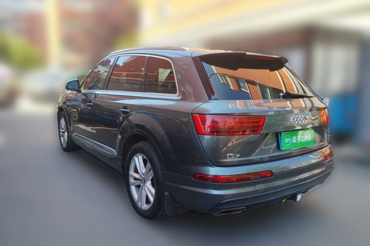 Used Audi Q7  Rear Left 45 Deg