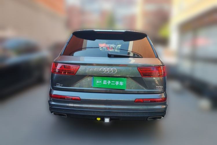 Used Audi Q7  Rear