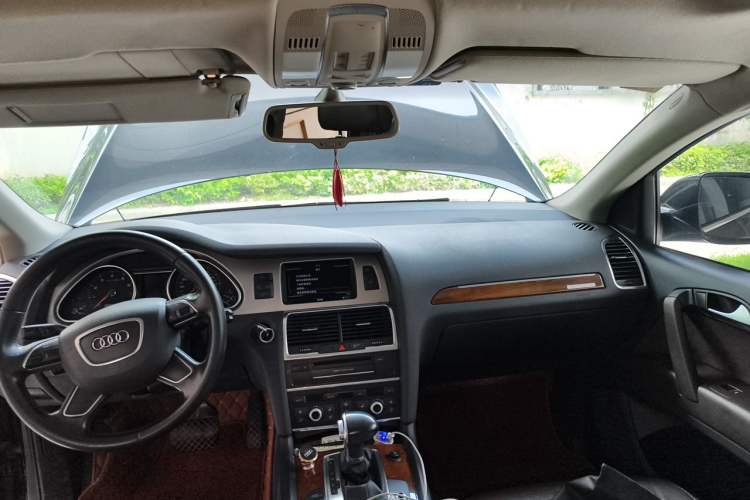 Used Audi Q7 2015 35 TFSI Ambition Edition Headliner
