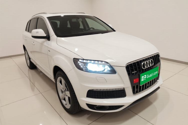 Used Audi Q7 2015 35 TFSI Sport Edition Front Right 45 Deg